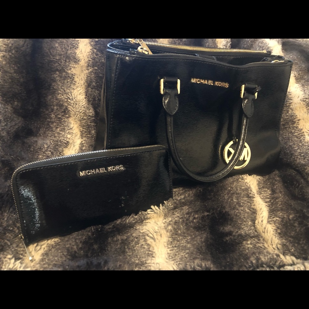 Michael Kors Satchel and matching wallet